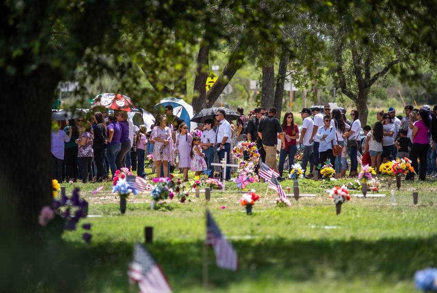 Uvalde buries 10yearold Amerie Jo Garza, the first of many funerals